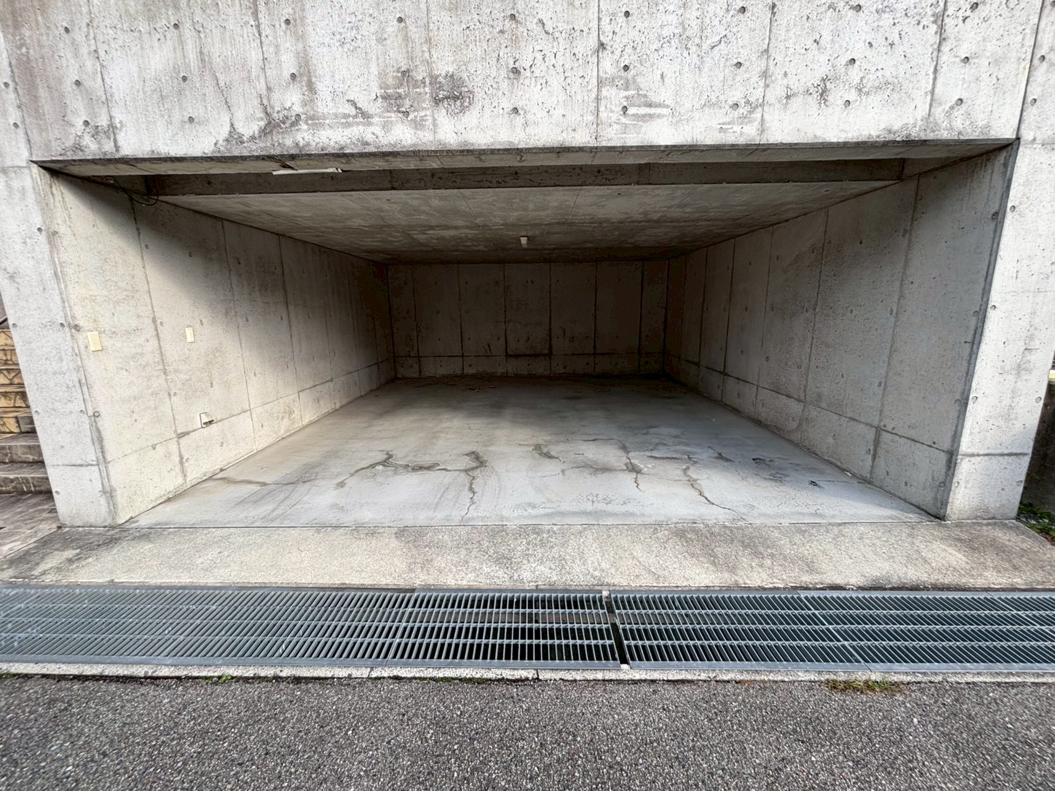 須磨区多井畑南町戸建