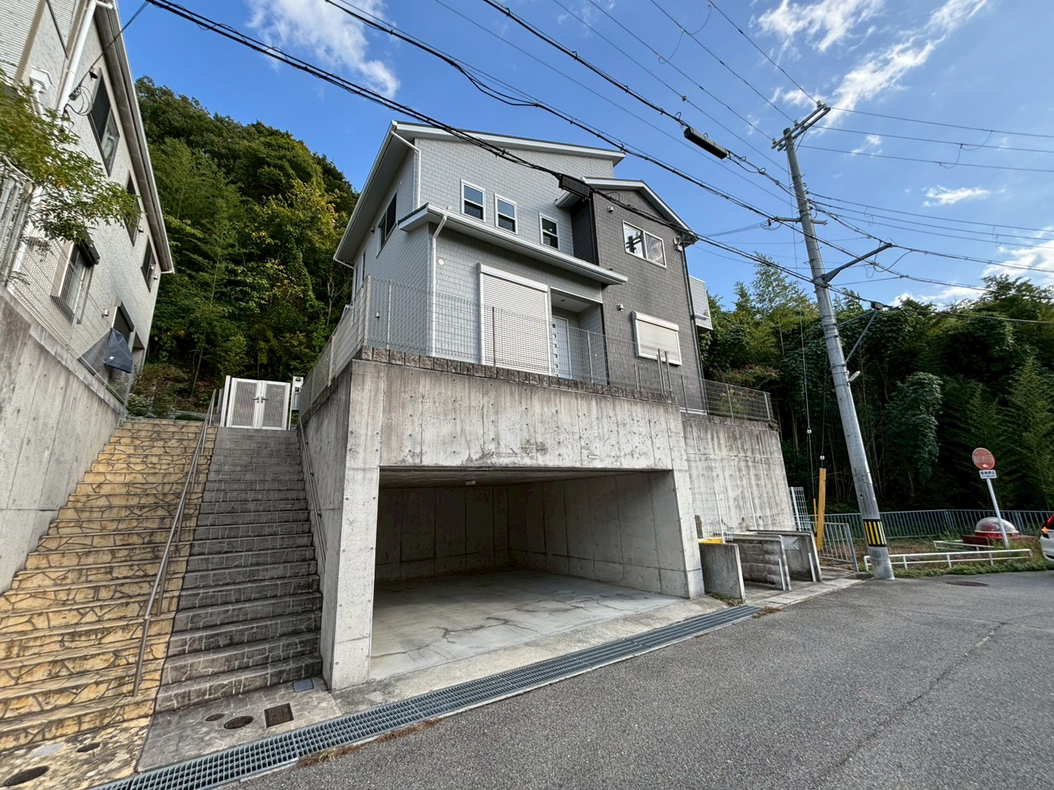 須磨区多井畑南町戸建