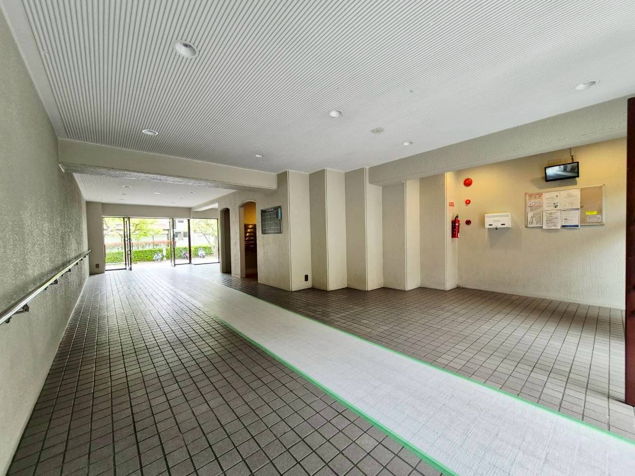 西舞子パーク・ホームズ四号棟