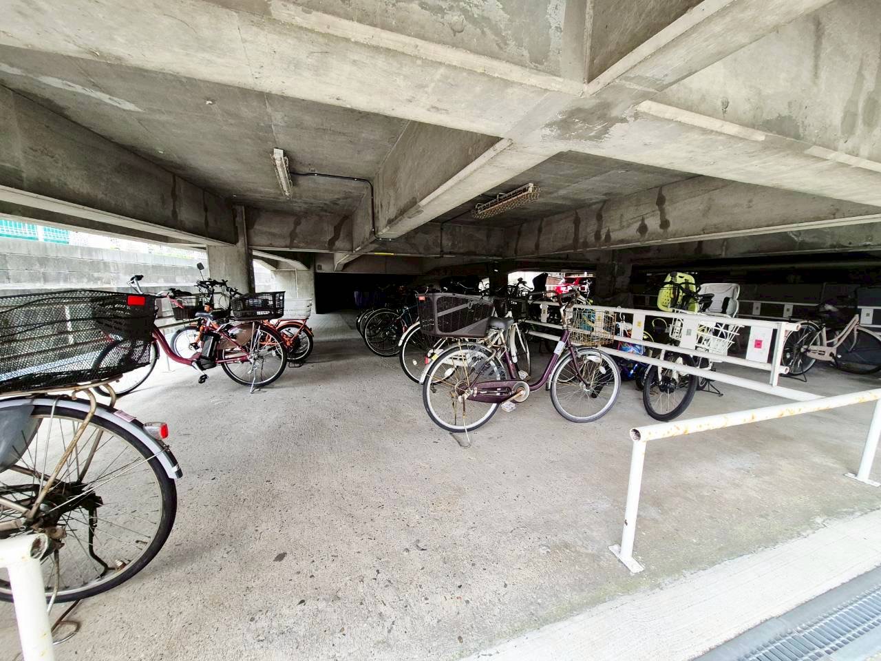 ユニハイツ朝霧